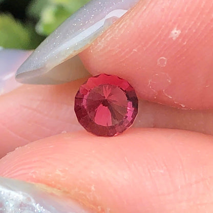 0,52ct Natural Brownish Red Spinel Vietnam. Round Shape. No Treatment, No Heat Spinel Luc Yen.