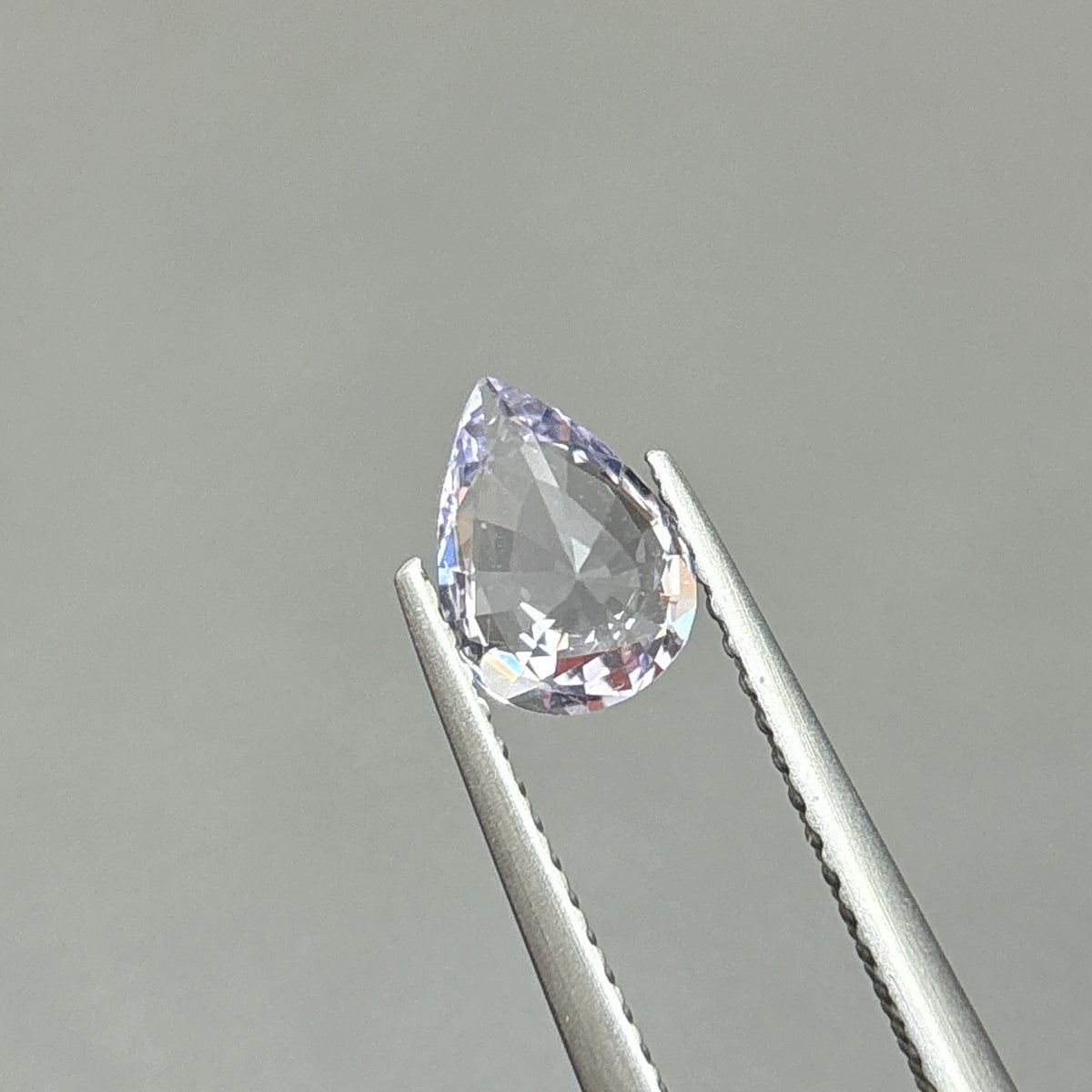 0,76ct Natural White Spinel Viet Nam. Pear Shape. No Treatment Spinel Luc Yen.