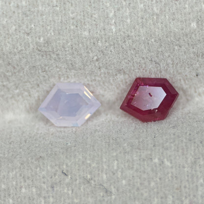 0,87ct/ 2Pcs Natural Ruby & Sapphire Viet Nam. Freeform. No Treatment Ruby, Sapphire Luc Yen.