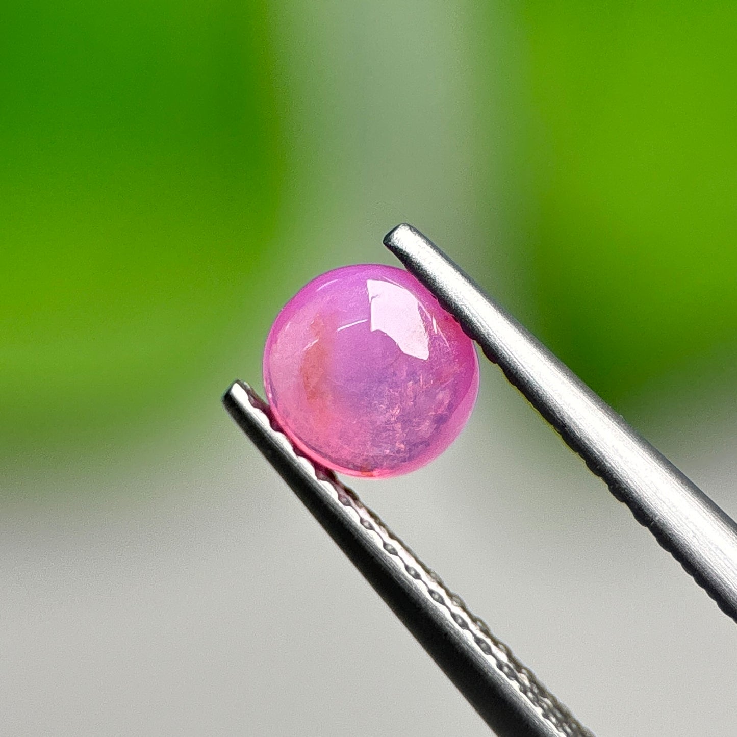 0.87ct Natural Pink Cacbochon Sapphire Viet Nam. No treatment.