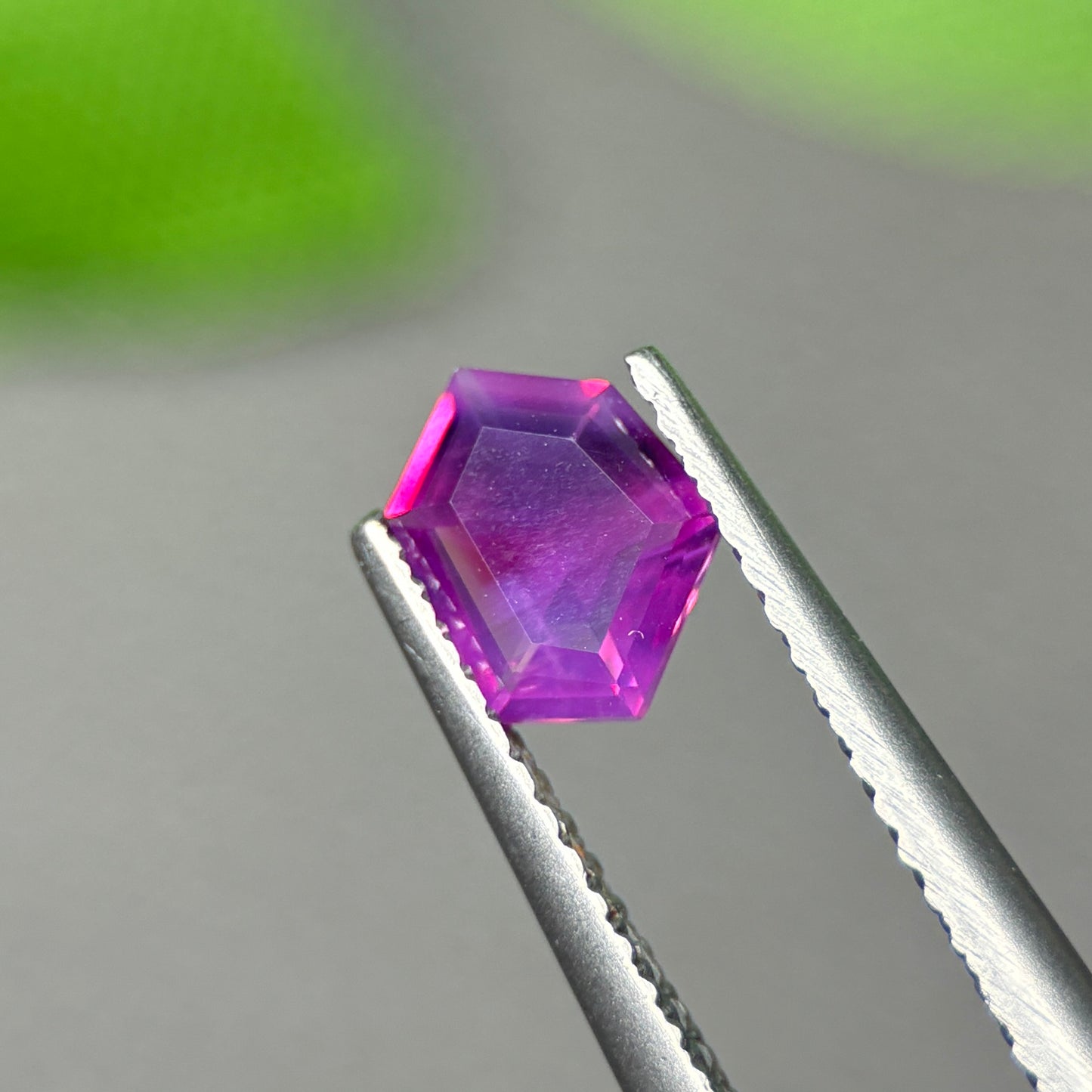 0,71 Natural Purplish Pink Milky Sapphire Vietnam. Freeform. No Treatment Milky Sapphire Luc Yen.