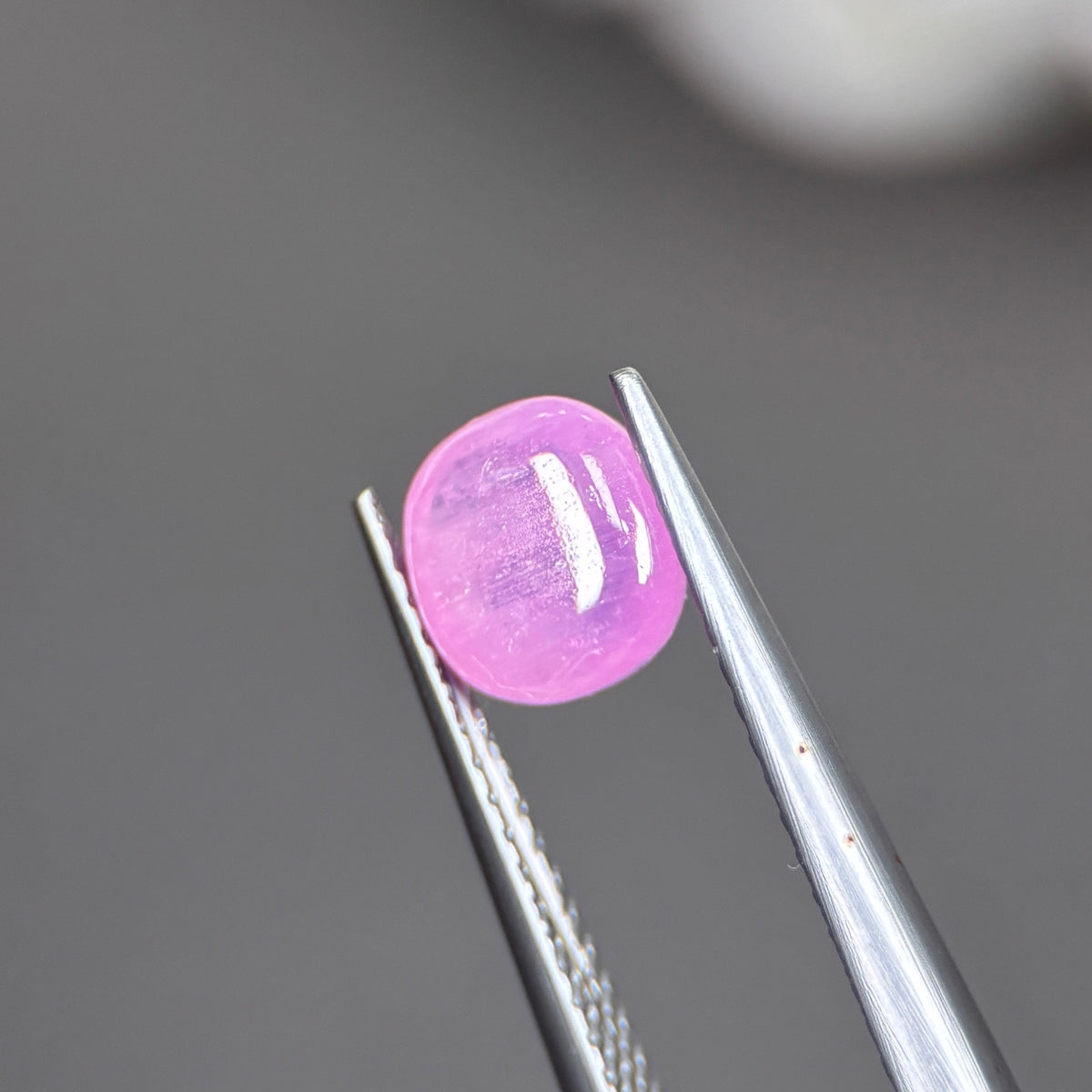 1,84ct Natural Pink Cacbochon Sapphire Viet Nam. No Treatment Sapphire Luc Yen.