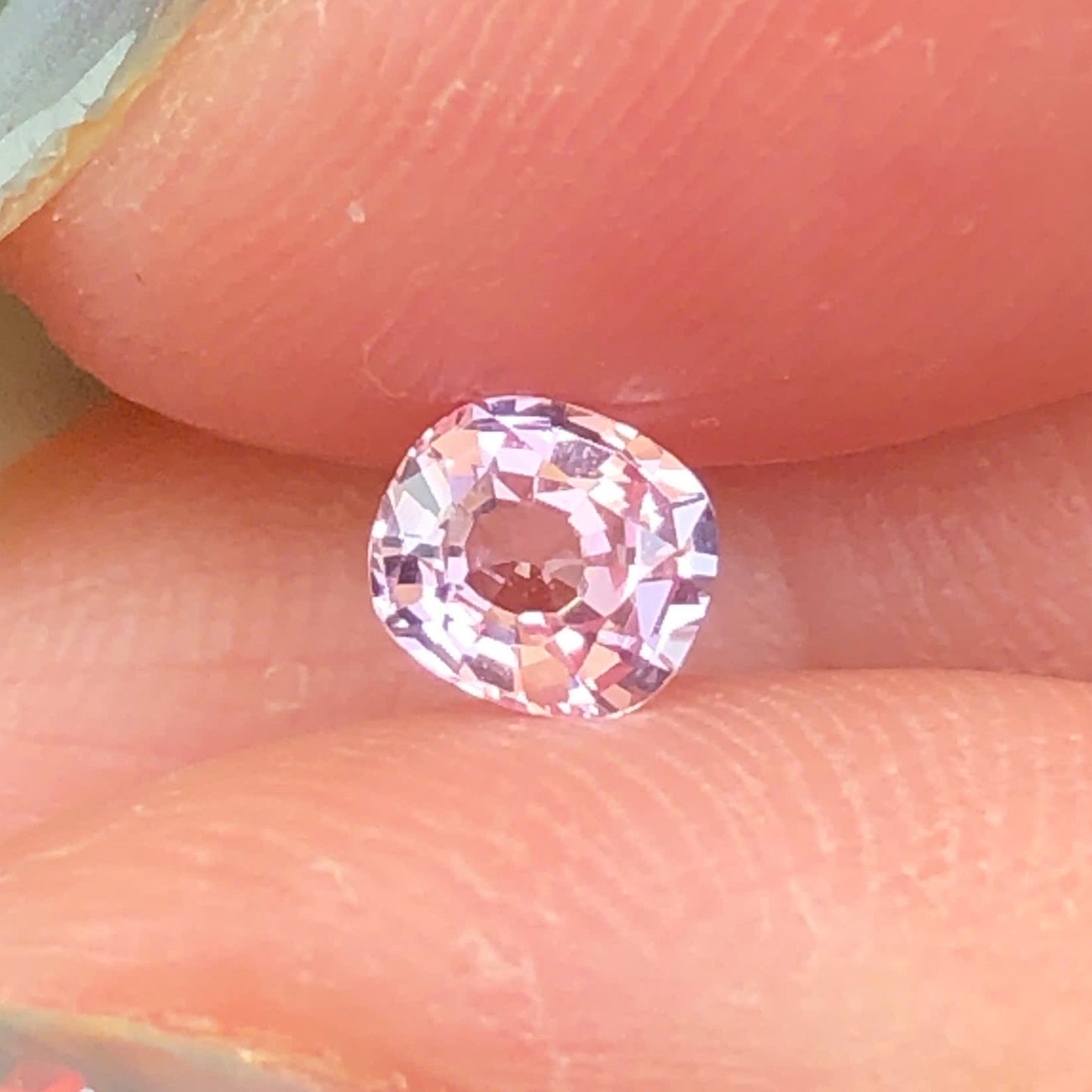 0,3ct Natural Light Pink Spinel Vietnam. Cushion Shape. No Treatment Spinel Luc Yen.