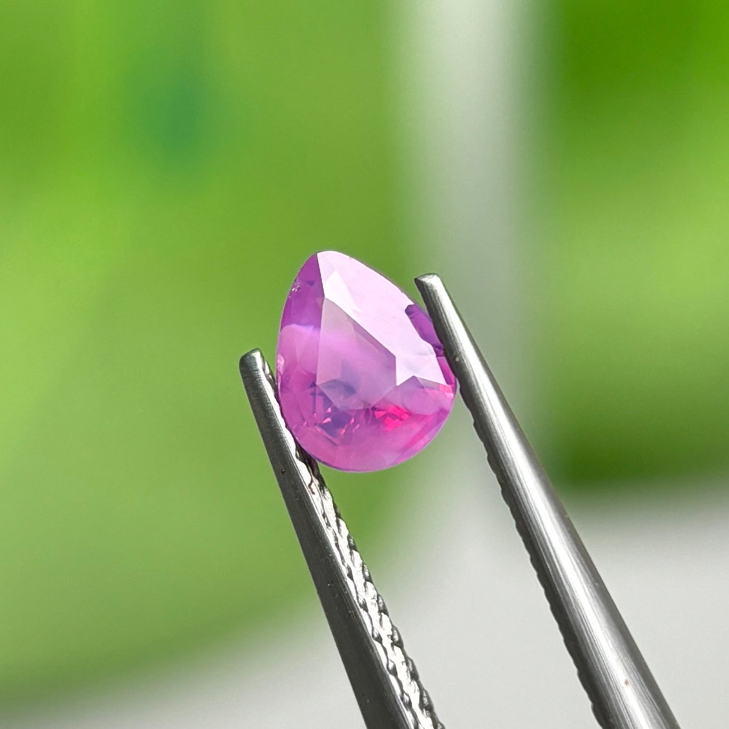 0,41ct Natural Pink Milky Sapphire Vietnam. Pear Shape. No Treatment Milky Sapphire Luc Yen.