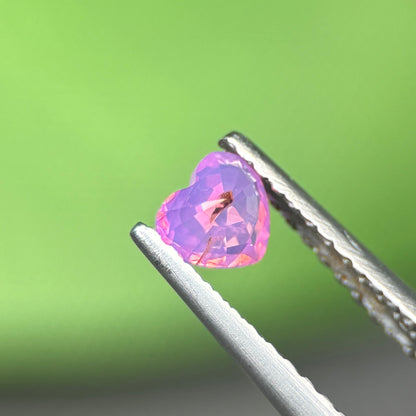0,34 Natural Pink Milky Sapphire Vietnam. Heart Shape. No Treatment Milky Sapphire Luc Yen.