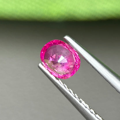 0,38ct Natural Pink Milky Sapphire Vietnam. Cushion Shape. No Treatment Milky Sapphire Luc Yen.