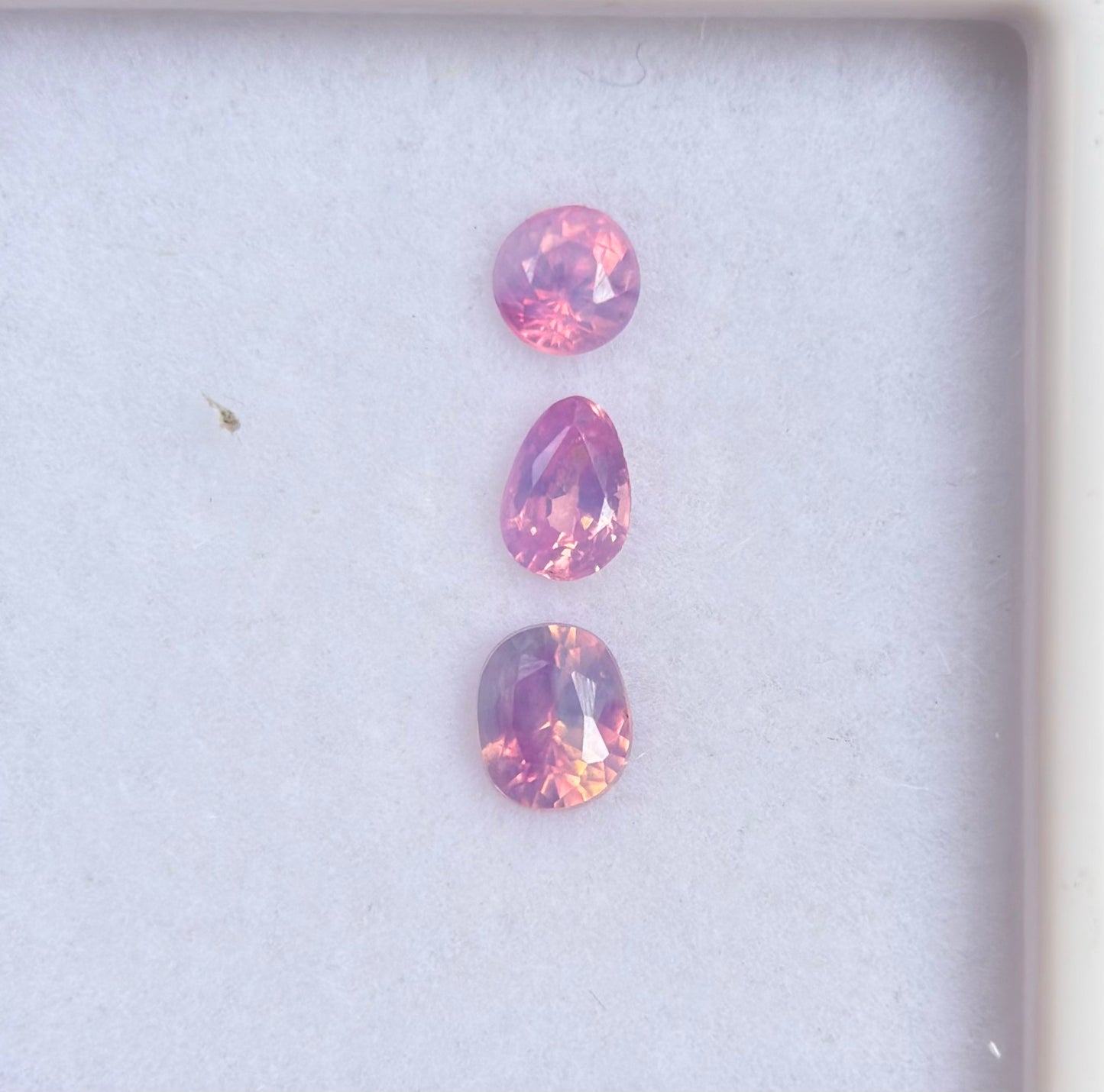 0.64ct/3Pcs Natural Pink Milky Sapphire Vietnam.