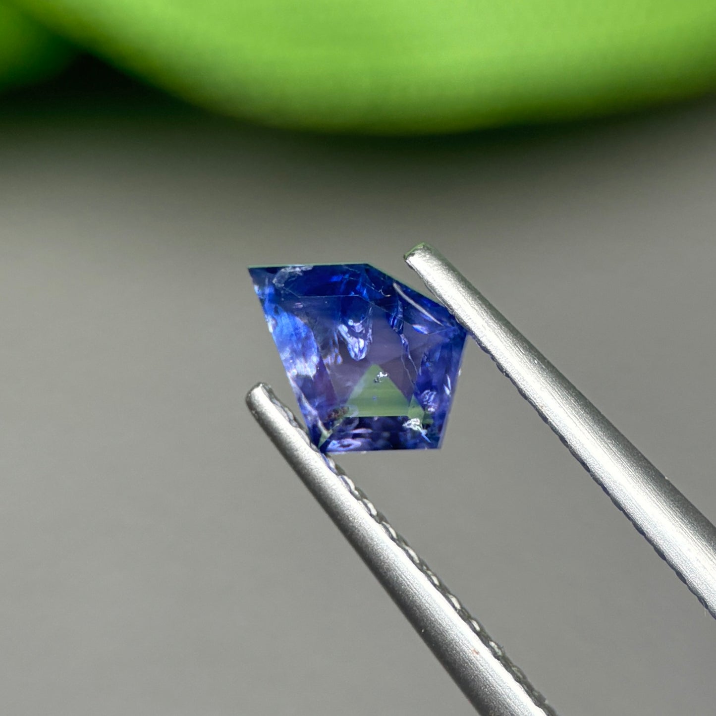 0,59 Natural Blue Milky Sapphire Vietnam. Freeform. No Treatment Milky Sapphire Luc Yen.