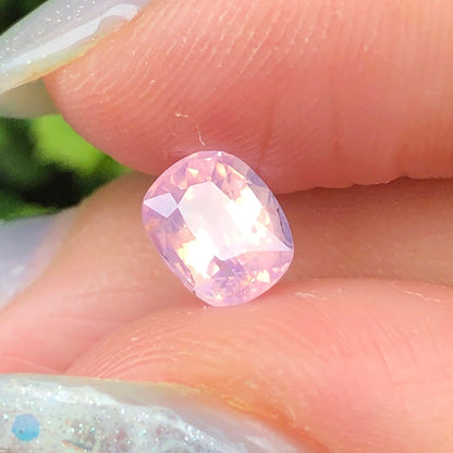 1,09ct Natural Pink Sapphire Vietnam. Cushion Shape. No Treatment Sapphire Luc Yen.