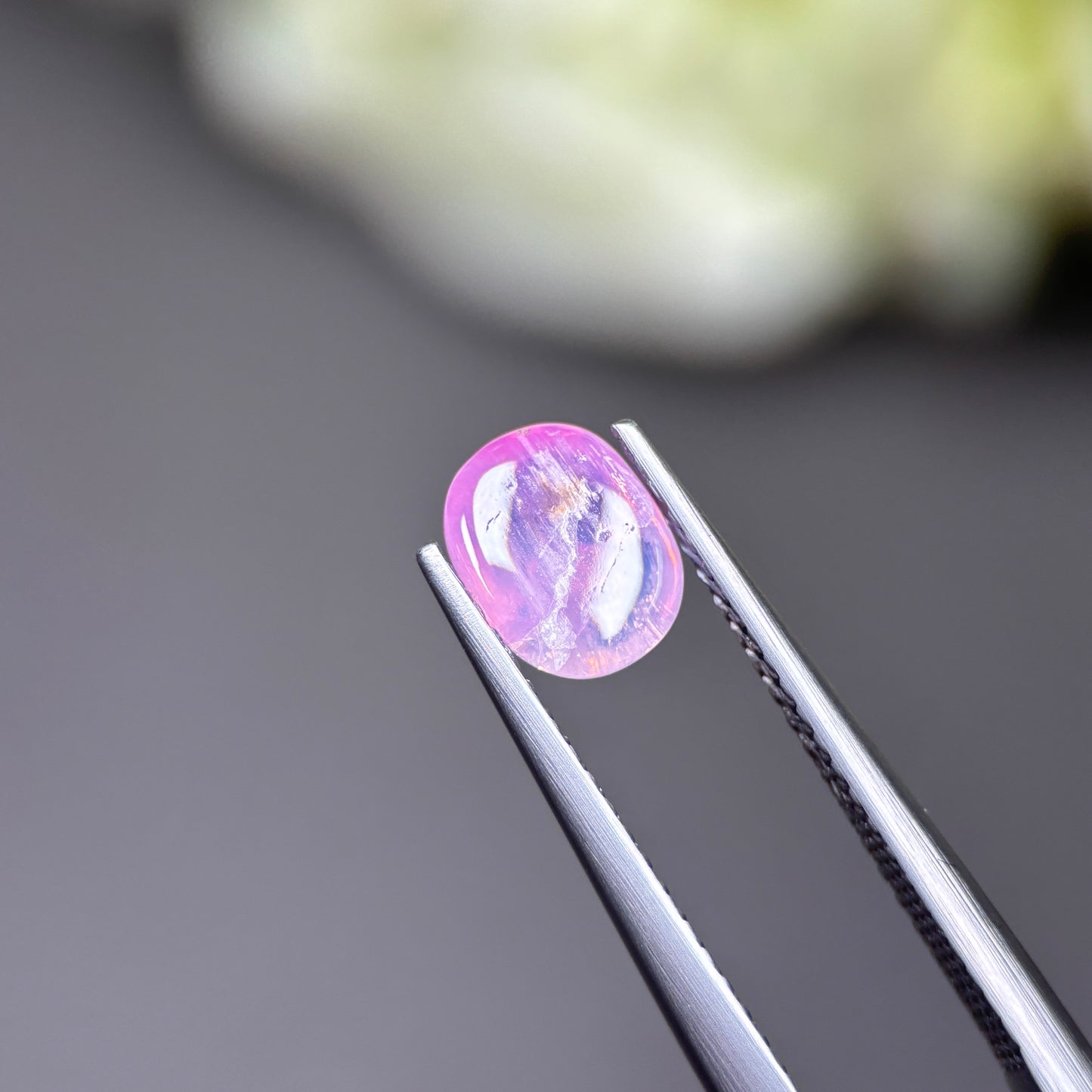 1.50ct Natural Pink Cacbochon Sapphire Viet Nam. No treatment.