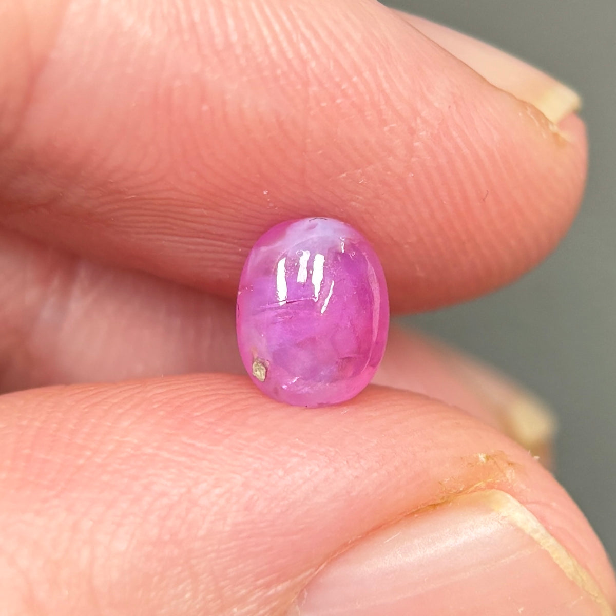 1,35ct Natural Pink Milky Cacbochon Sapphire Viet Nam. No Treatment Sapphire Luc Yen.