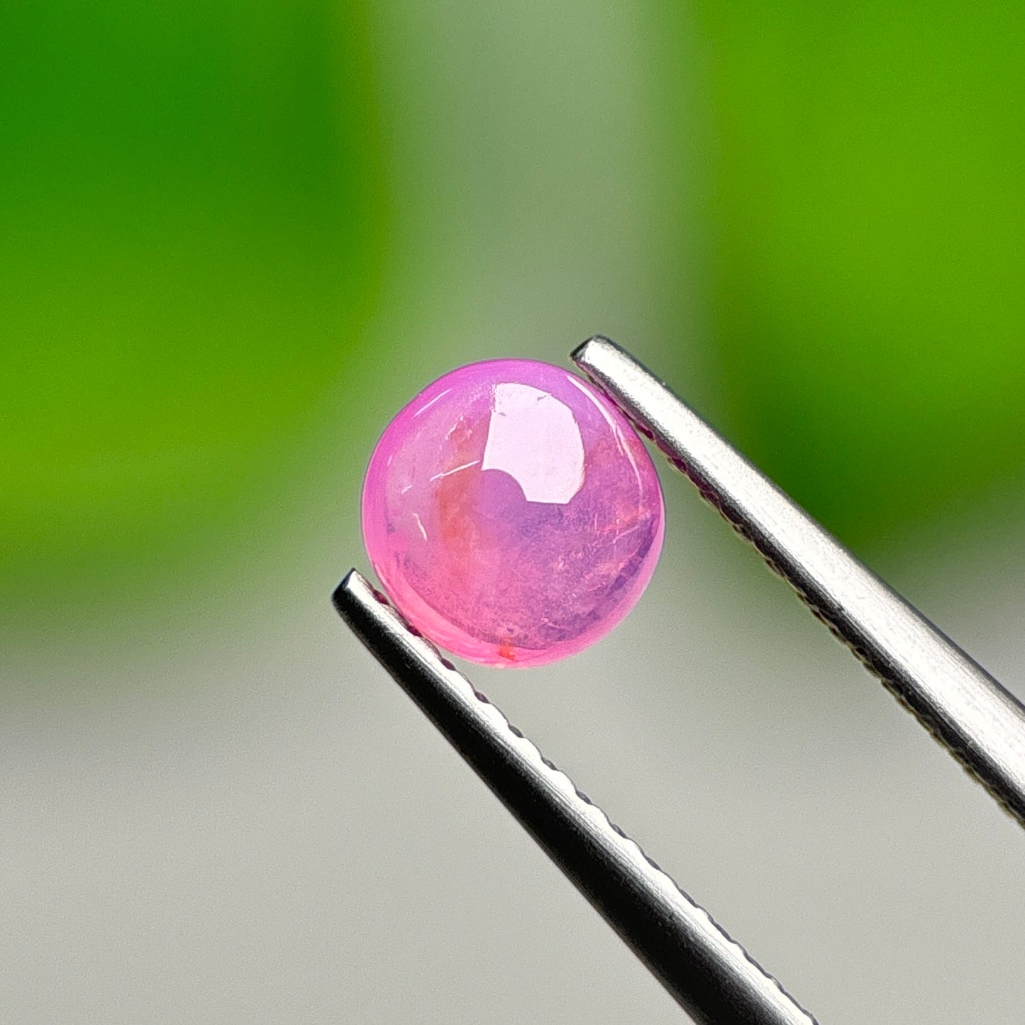 0.87ct Natural Pink Cacbochon Sapphire Viet Nam. No treatment.