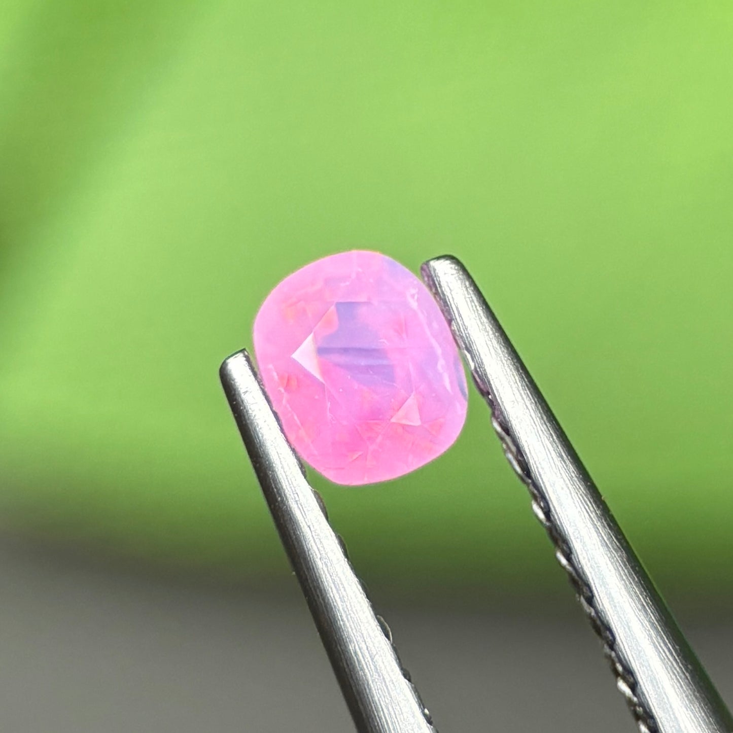0,32ct Natural Pink Milky Sapphire Vietnam. Cushion Shape. No Treatment Milky Sapphire Luc Yen.