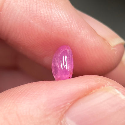 0.94ct Natural Pink Milky Cacbochon Sapphire Viet Nam. No Treatment Sapphire Luc Yen.