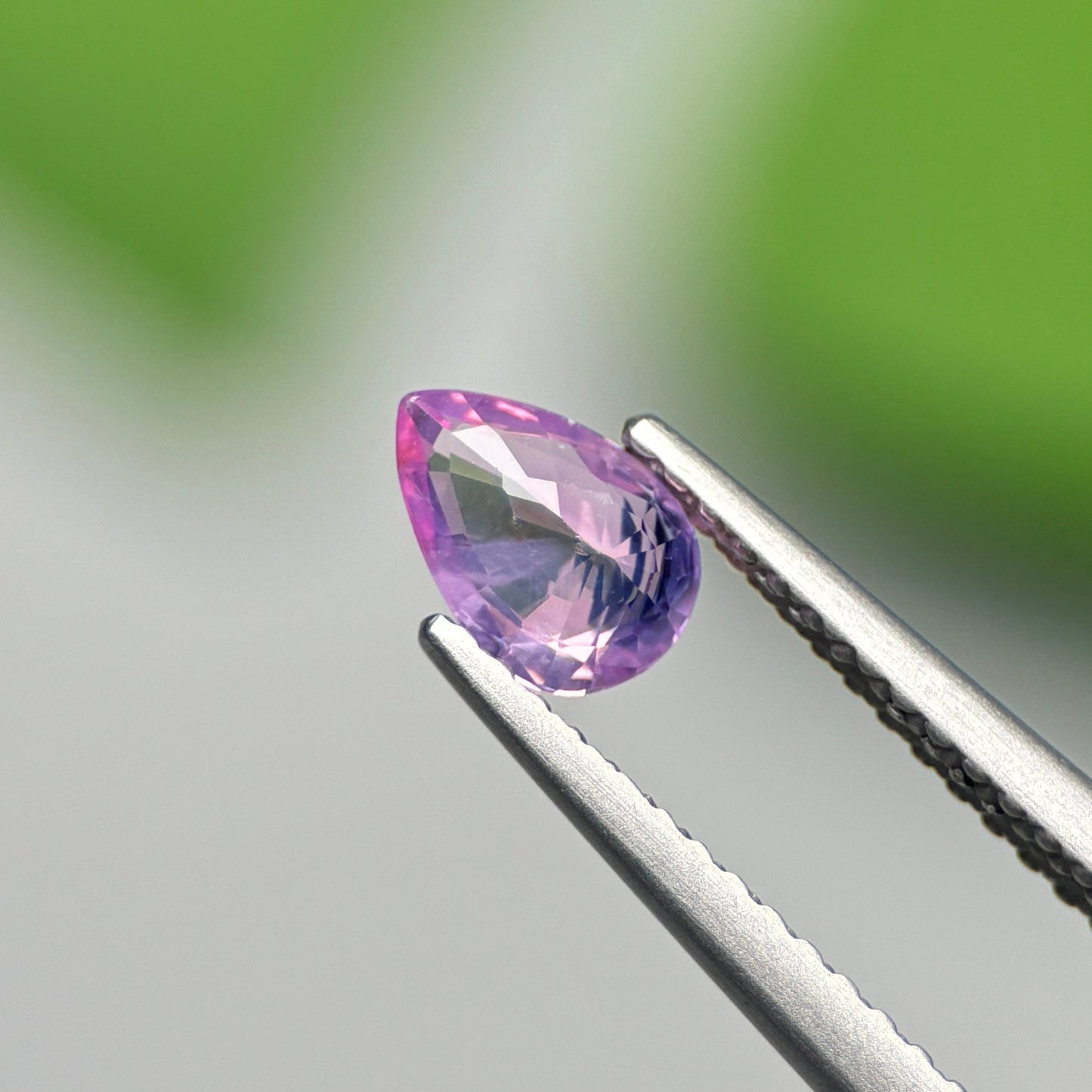 0.60 ct Natural Pink Sapphire Vietnam. Pear Shape.