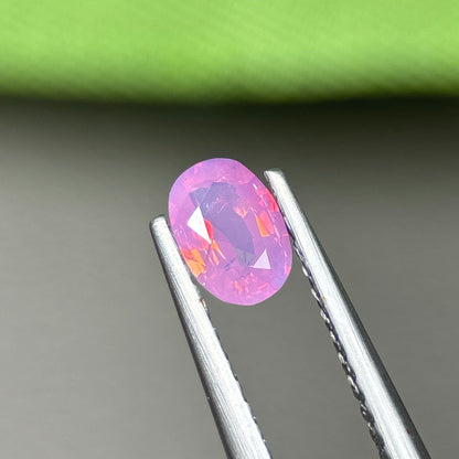 0,5ct Natural Purplish Pink Milky Sapphire Vietnam. Cushion Shape. No Treatment Milky Sapphire Luc Yen.
