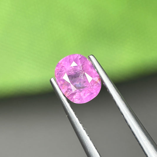 0,79ct Natural Pink Milky Sapphire Vietnam. Cushion Shape. No Treatment Milky Sapphire Luc Yen.