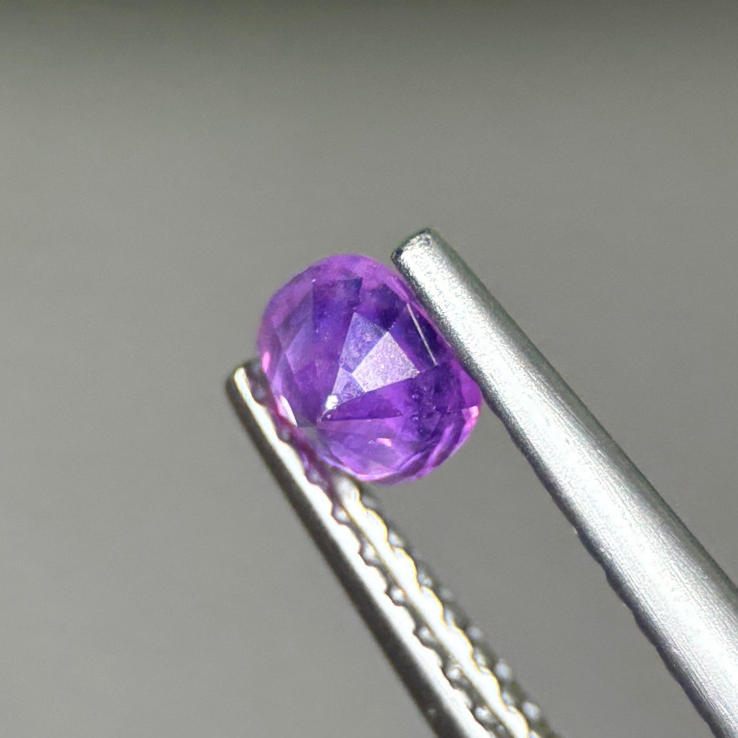 0,44ct Natural Purple Milky Sapphire Vietnam. Cushion Shape. No Treatment Milky Sapphire Luc Yen.