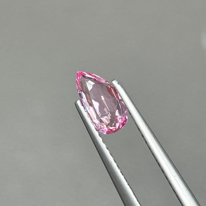 0,97ct Natural Pink Spinel Viet Nam. Pear Shape. No Treatment Spinel Luc Yen.