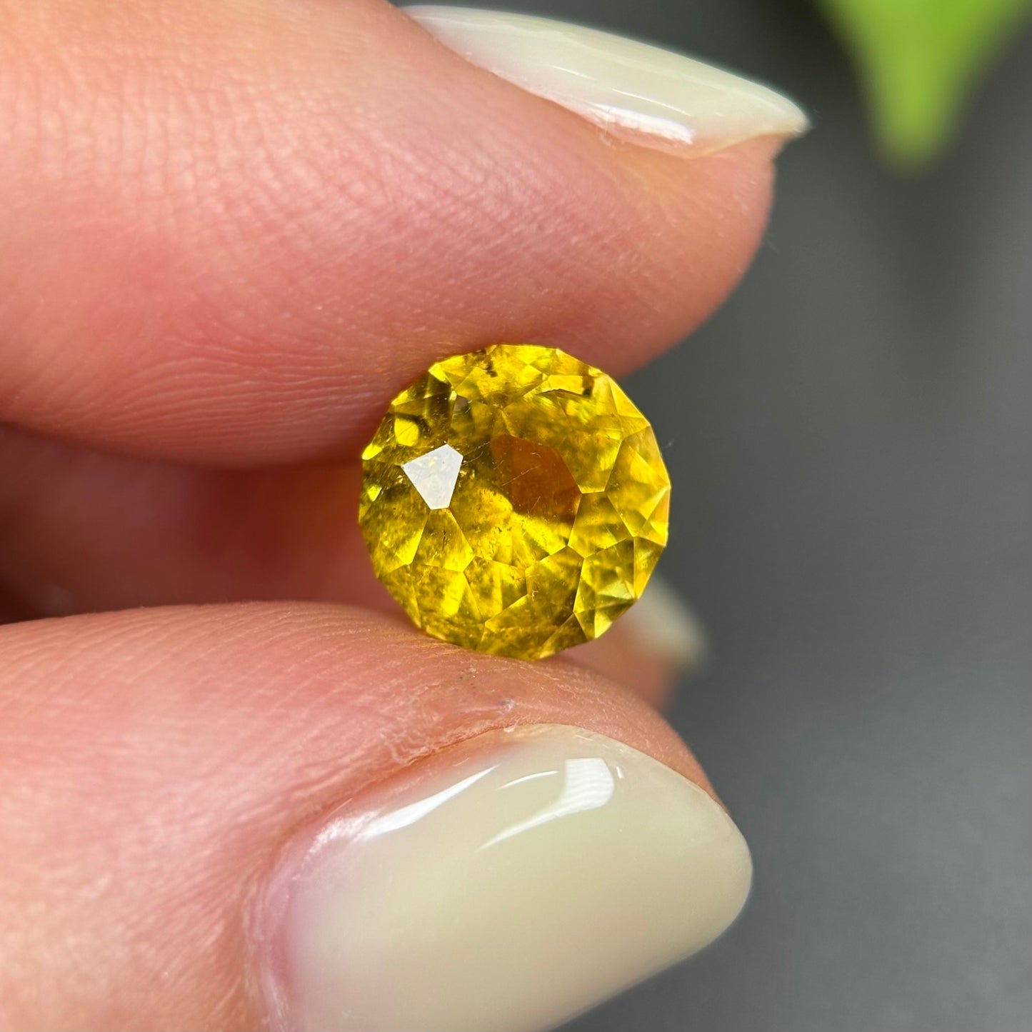 2,01ct Natural Yellow Tourmaline Vietnam. Round Shape. No Treatment, No Heat Tourmaline Luc Yen.