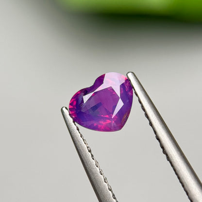 1.01ct Natural Pinkish Purple Milky Sapphire Vietnam.