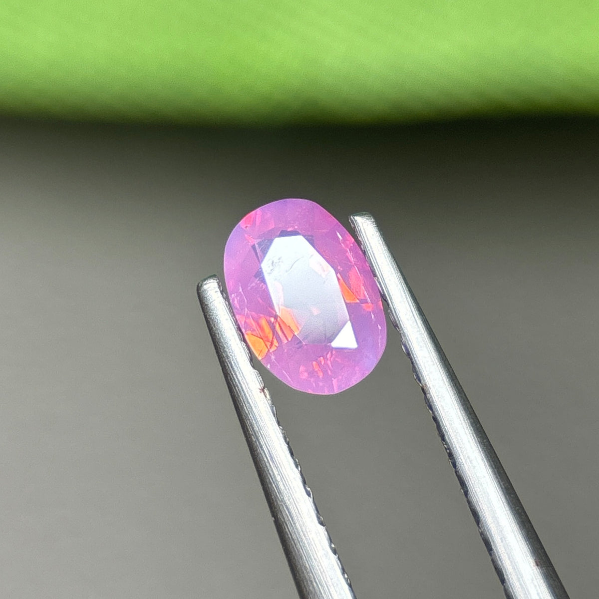 0,5ct Natural Purplish Pink Milky Sapphire Vietnam. Cushion Shape. No Treatment Milky Sapphire Luc Yen.