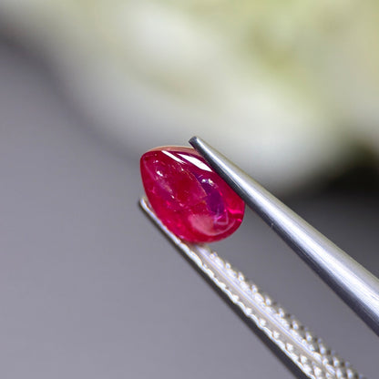 0.76ct Natural Ruby Cacbochon Viet Nam. No treatment Ruby Luc Yen.