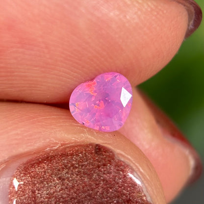 0.60 ct Natural Pink Milky Sapphire Vietnam. Heart Shape. No Treatment.