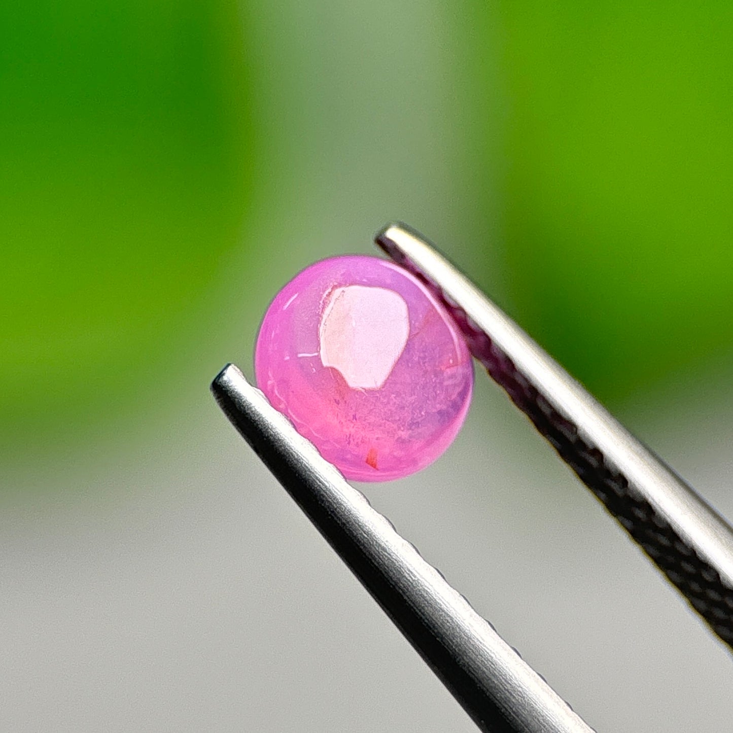 0.87ct Natural Pink Cacbochon Sapphire Viet Nam. No treatment.