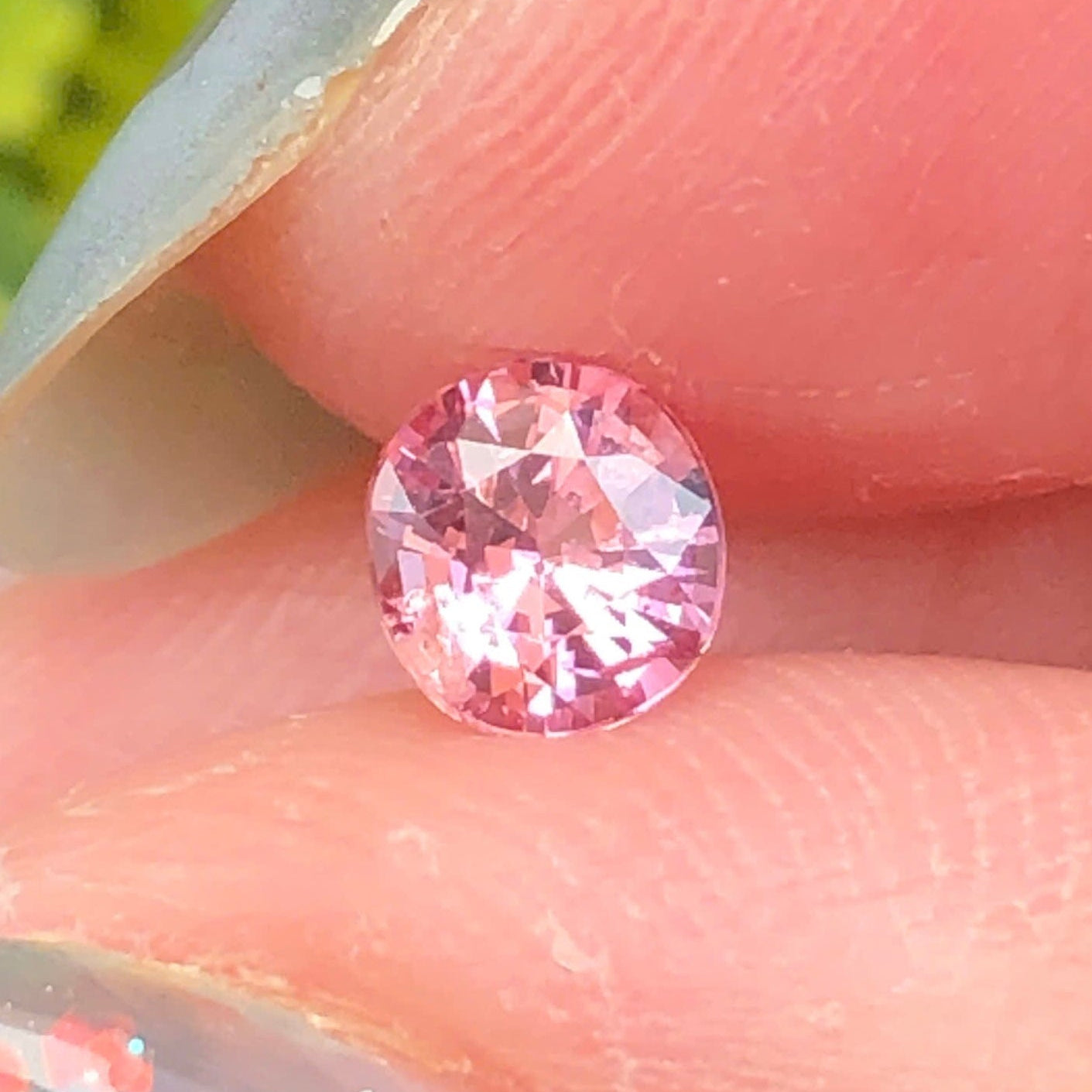 0,42ct Natural Pink Spinel Vietnam. Cushion Shape. No Treatment Spinel Luc Yen.