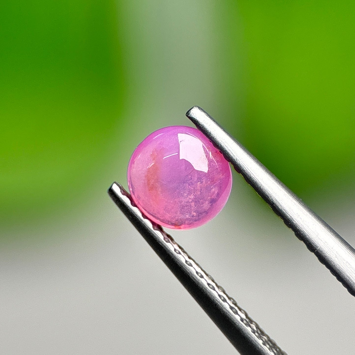 0.87ct Natural Pink Cacbochon Sapphire Viet Nam. No treatment.