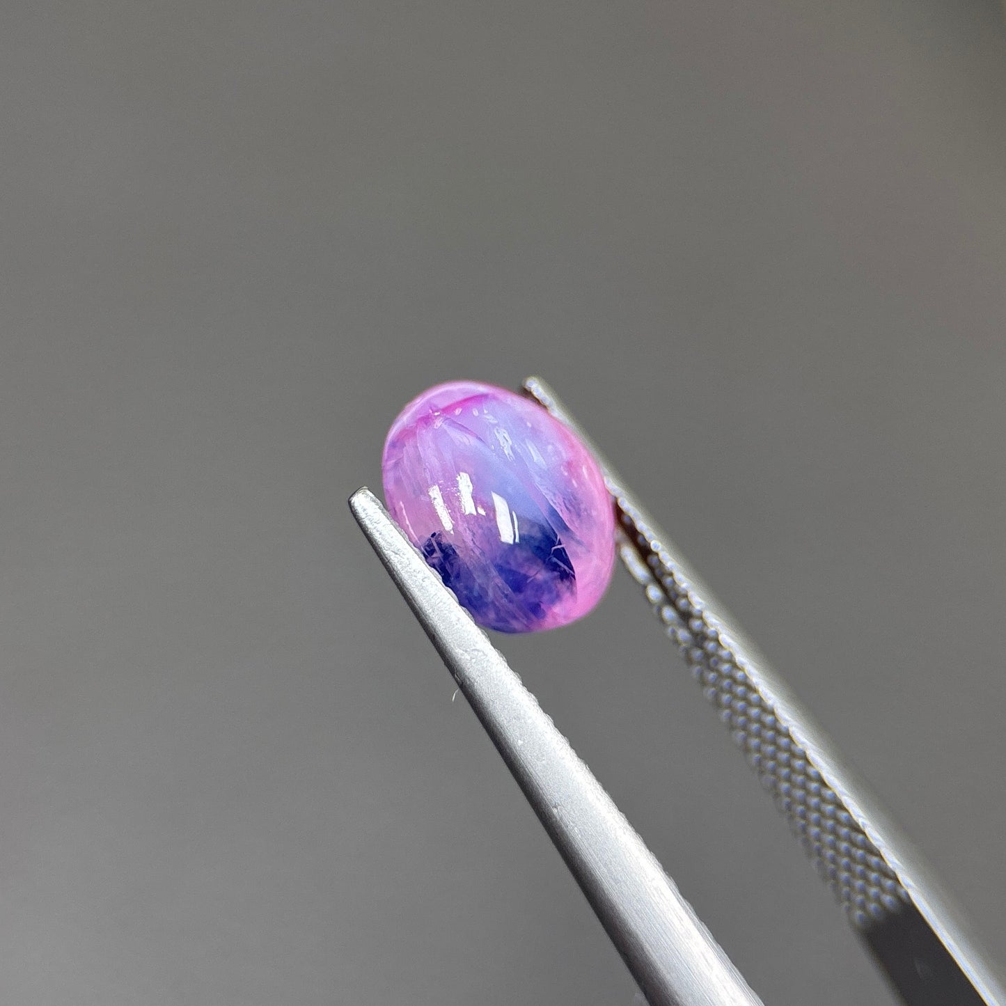 4,01ct Natural Pink Cacbochon Sapphire Viet Nam. No Treatment Sapphire Luc Yen.