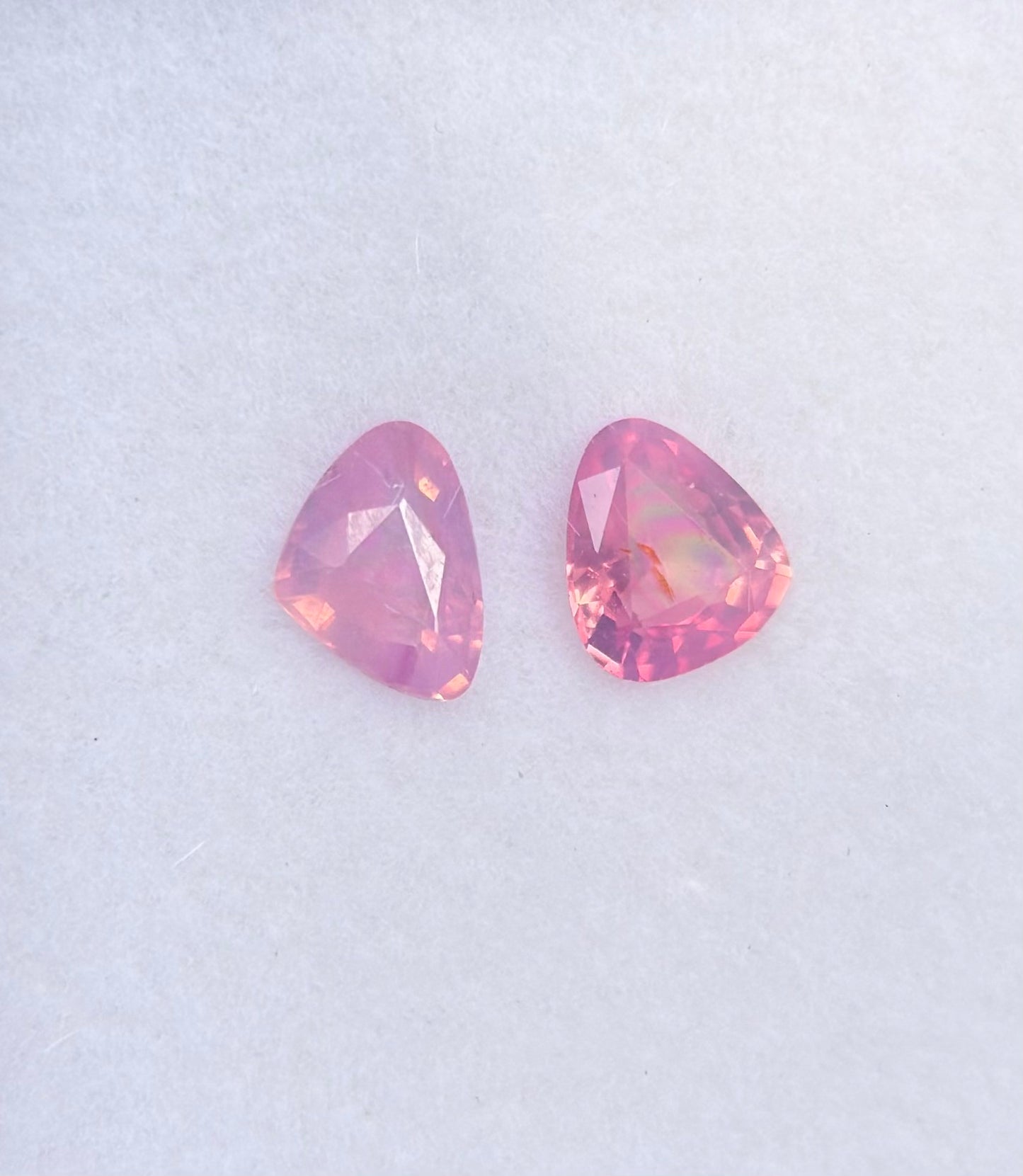 0.56ct/2Pcs Natural Pink Milky Sapphire Vietnam. Trillant Shape.