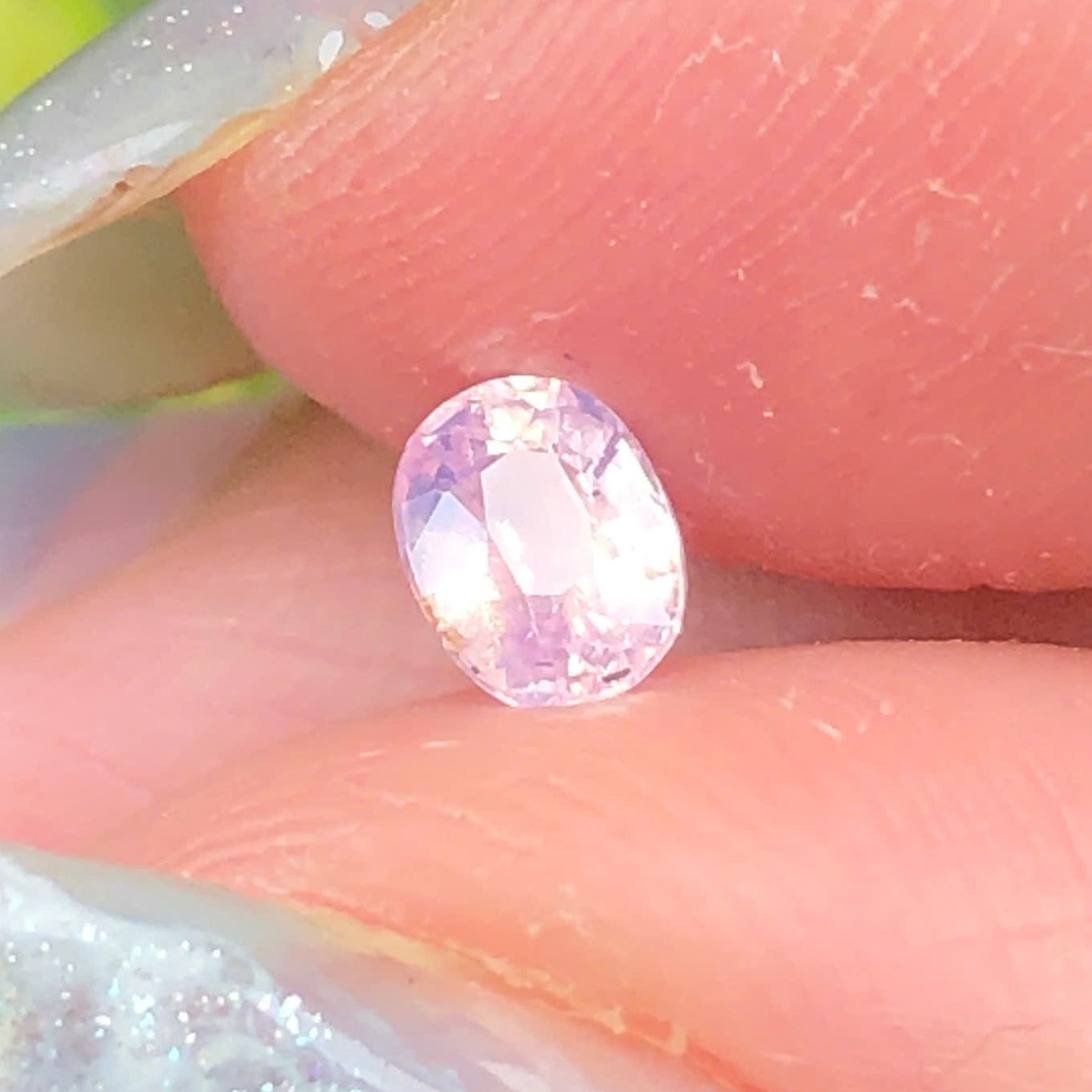 0,39ct Natural Light Pink Sapphire Vietnam. Cushion Shape. No Treatment Sapphire Luc Yen.