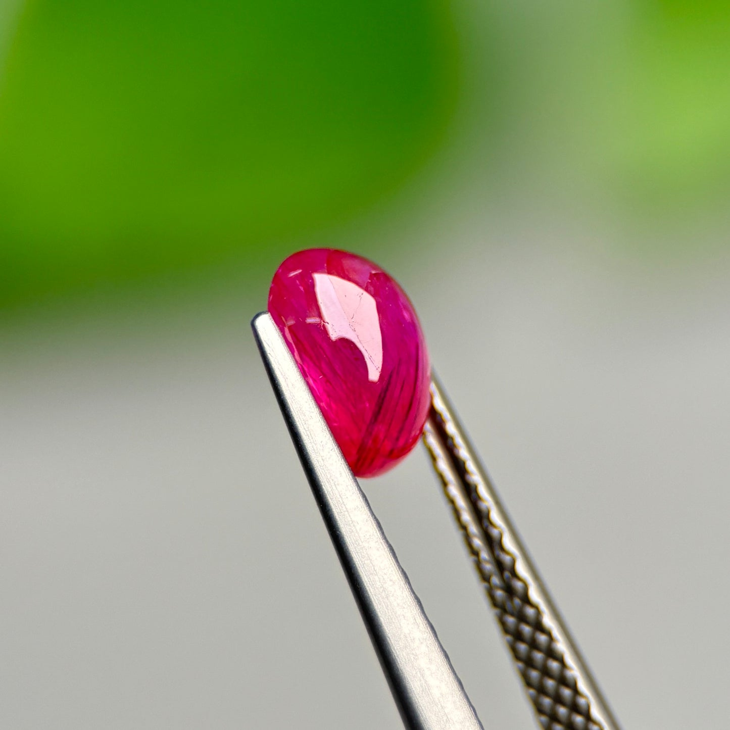 1,51ct Natural Ruby Cacbochon Viet Nam. No treatment Ruby Luc Yen.