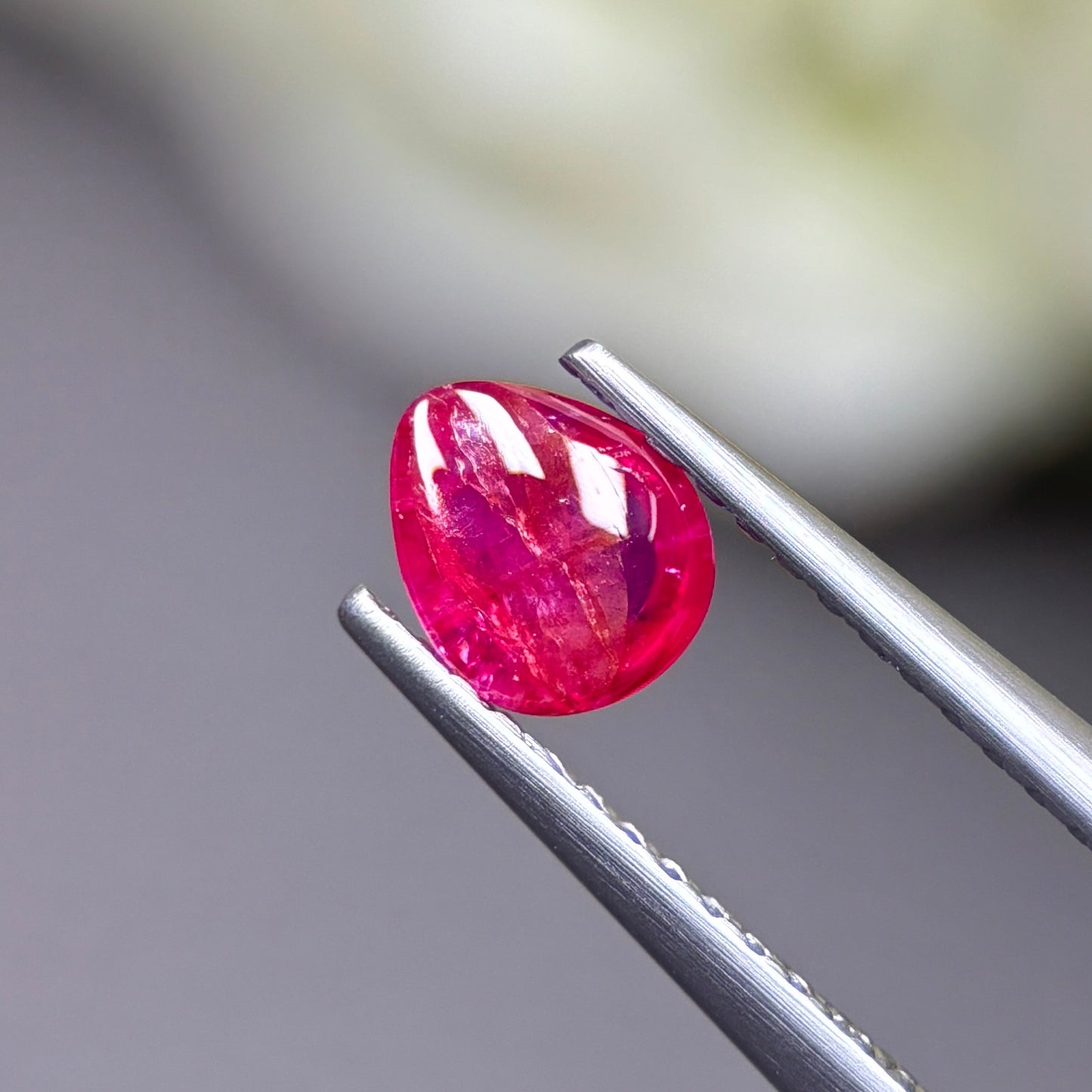 0.76ct Natural Ruby Cacbochon Viet Nam. No treatment Ruby Luc Yen.