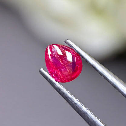0.76ct Natural Ruby Cacbochon Viet Nam. No treatment Ruby Luc Yen.