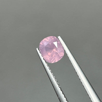 0,89ct Natural Pink Milky Sapphire Viet Nam. Cushion Shape. No Treatment Milky Sapphire Luc Yen.