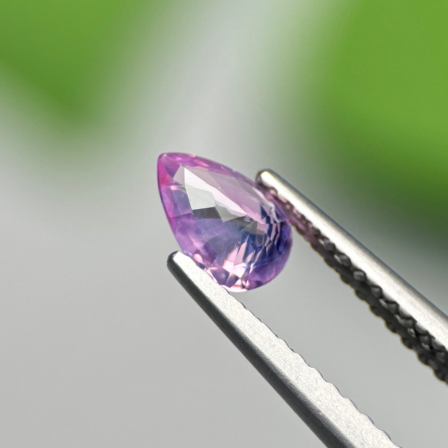 0.60 ct Natural Pink Sapphire Vietnam. Pear Shape.