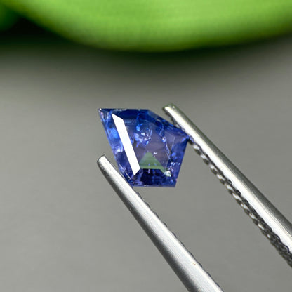 0,59 Natural Blue Milky Sapphire Vietnam. Freeform. No Treatment Milky Sapphire Luc Yen.