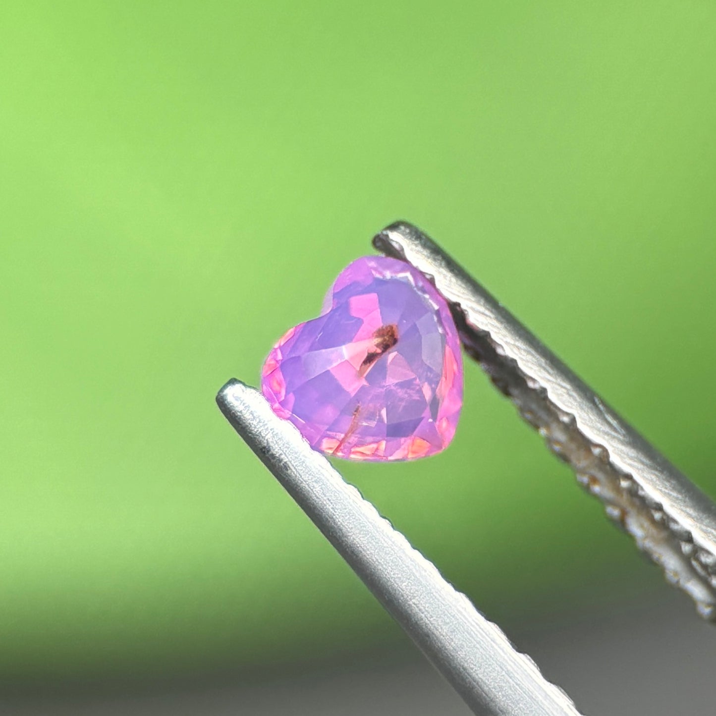 0,34 Natural Pink Milky Sapphire Vietnam. Heart Shape. No Treatment Milky Sapphire Luc Yen.