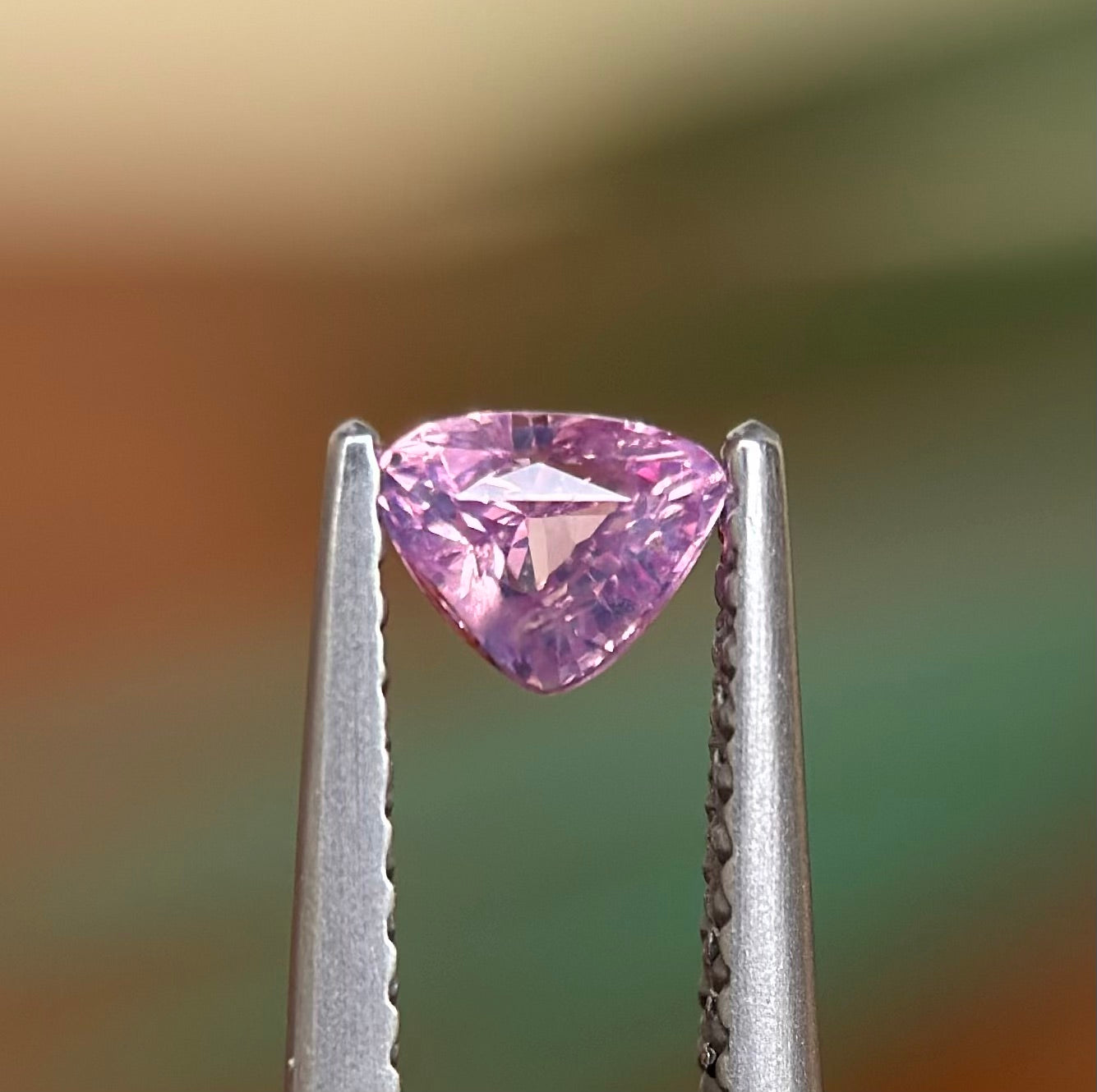 0.41 ct Natural Pink Sapphire Vietnam. Triangle Shape. No Treatment.
