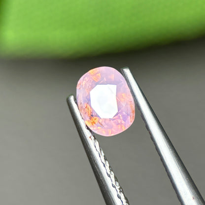 0,48ct Natural Pink Milky Sapphire Vietnam. Cushion Shape. No Treatment Milky Sapphire Luc Yen.