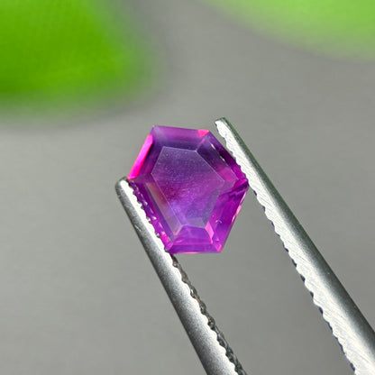 0,71 Natural Purplish Pink Milky Sapphire Vietnam. Freeform. No Treatment Milky Sapphire Luc Yen.