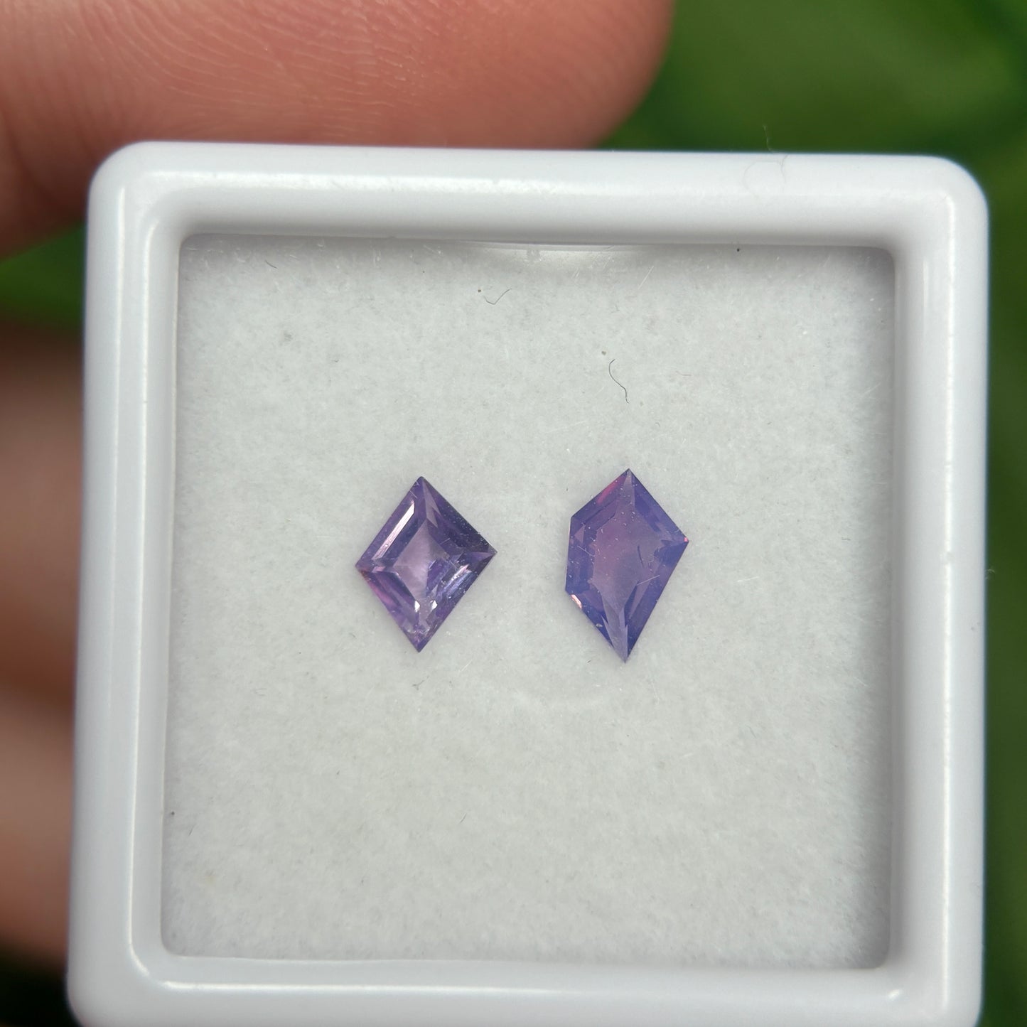0,68ct/2Pcs Natural Purple Milky Sapphire Vietnam. Freeform. No Treatment Milky Sapphire Luc Yen.
