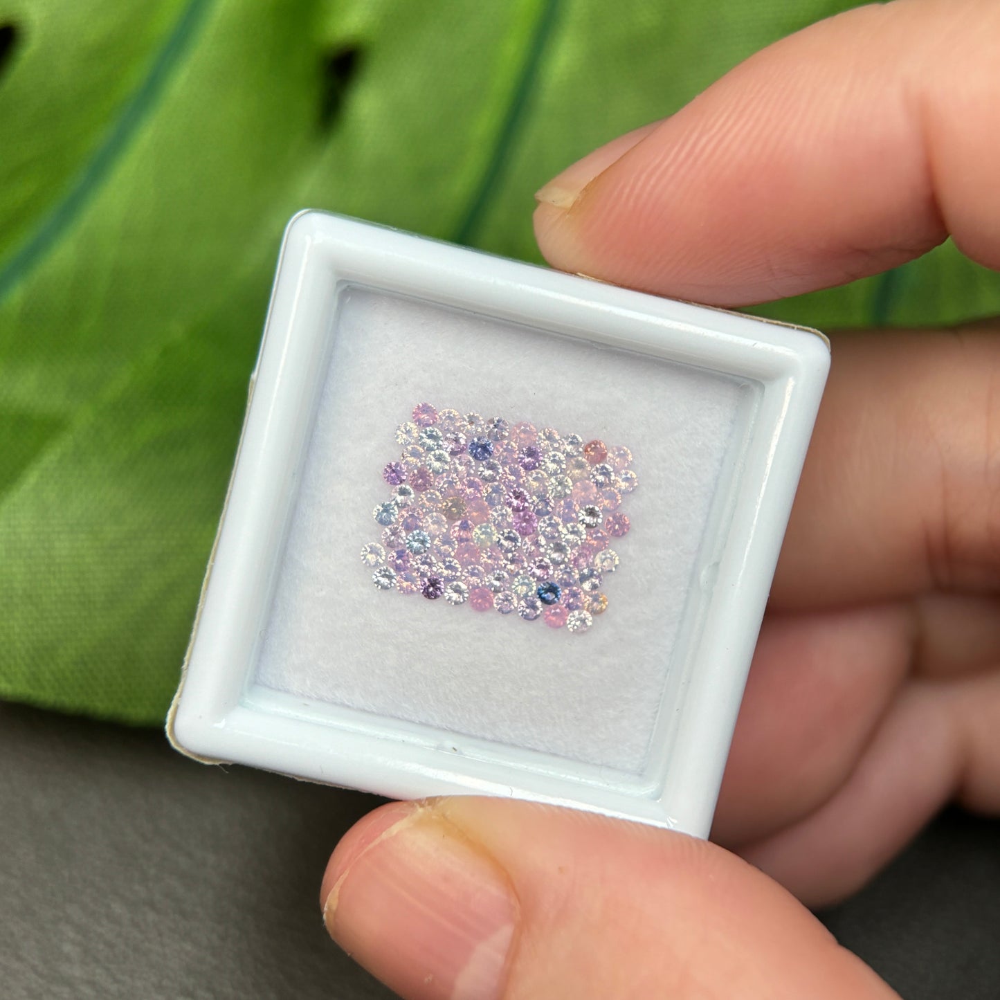 1,0ct/85Pcs Natural Sapphire Vietnam, Round Shape, C1 Quality, No Treatment Sapphire Luc Yen.