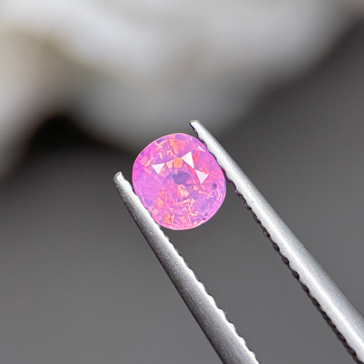 0,61ct Natural Pink Milky Sapphire Vietnam. Cushion Shape. No Treatment Milky Sapphire Luc Yen.