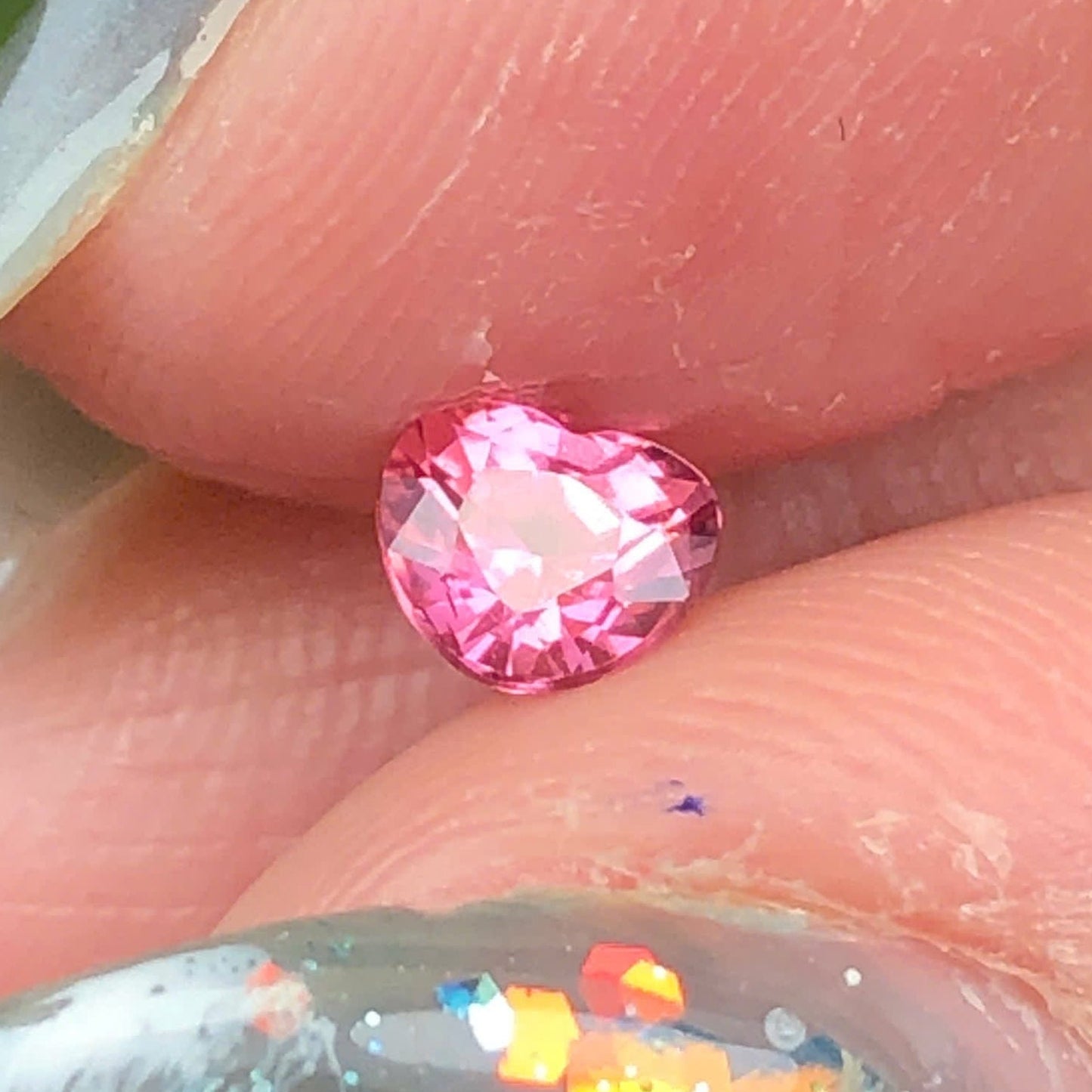 0,33ct Natural Pink Sinel Vietnam. Heart Shape. No Treatment Spinel Luc Yen.