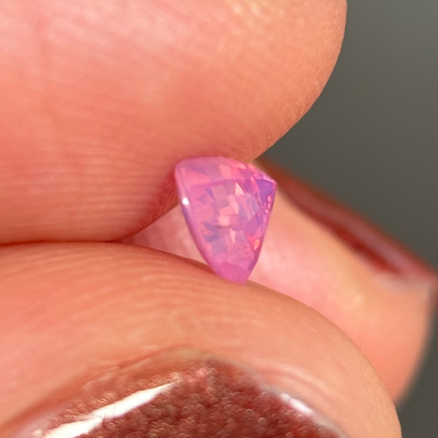 0.60 ct Natural Pink Milky Sapphire Vietnam. Heart Shape. No Treatment.