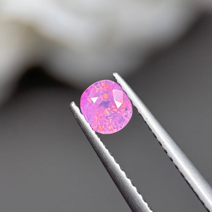 0,61ct Natural Pink Milky Sapphire Vietnam. Cushion Shape. No Treatment Milky Sapphire Luc Yen.